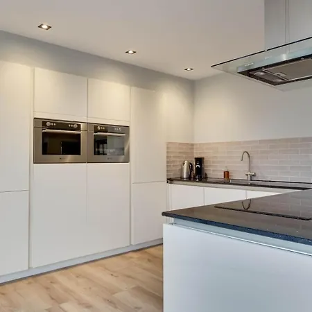 Apartmán Luxueus Met Jacuzzi *